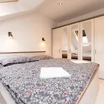 Apartmany Holiday اوسترافا