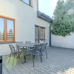 Apartmany Holiday アパート オストラヴァ
