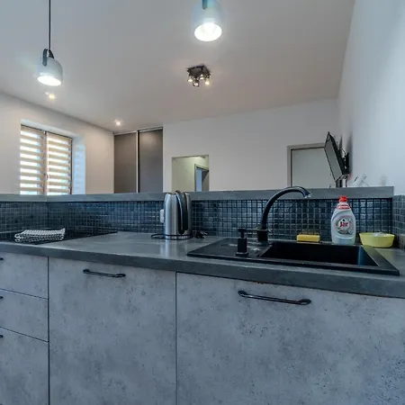 Apartmany Holiday * اوسترافا