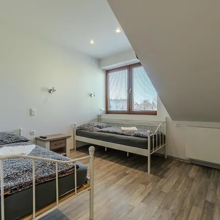 Apartmany Holiday شقة *