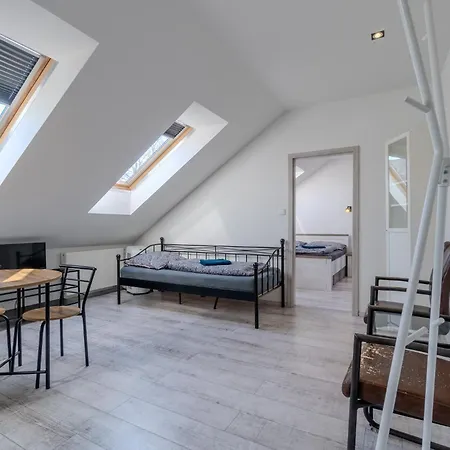 Apartmany Holiday דירה אוסטרבה